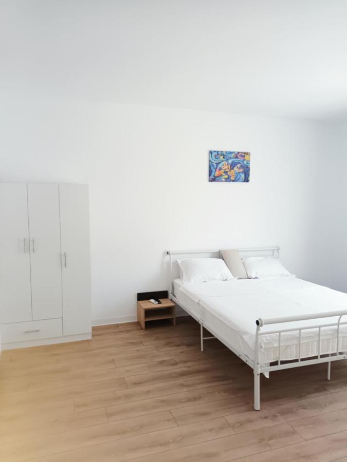 Hotel Vila Cosmin à Eforie Nord Extérieur photo