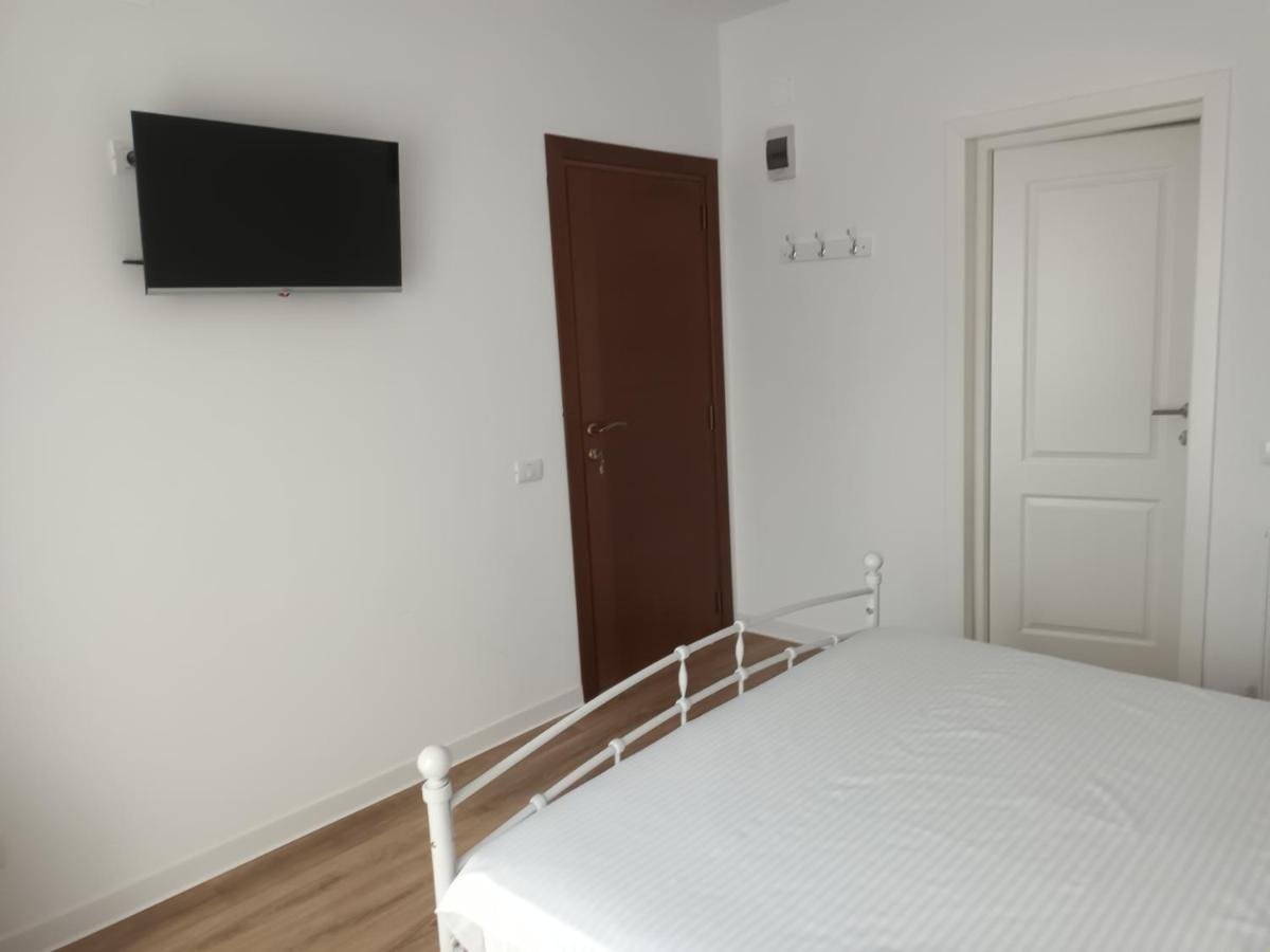 Hotel Vila Cosmin à Eforie Nord Extérieur photo