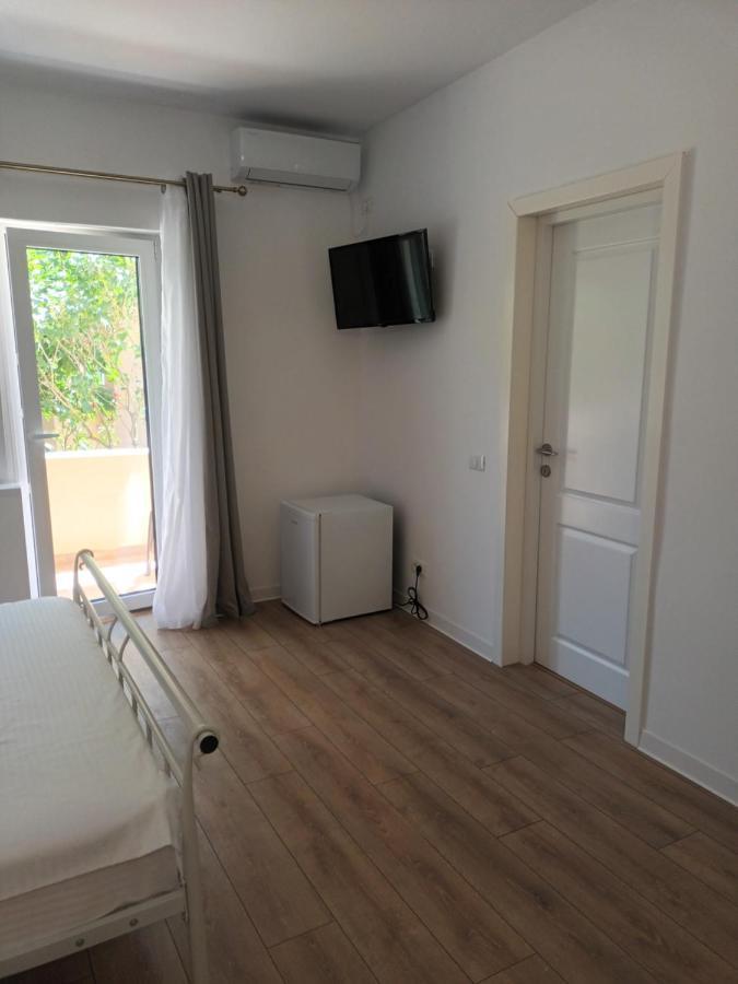 Hotel Vila Cosmin à Eforie Nord Extérieur photo